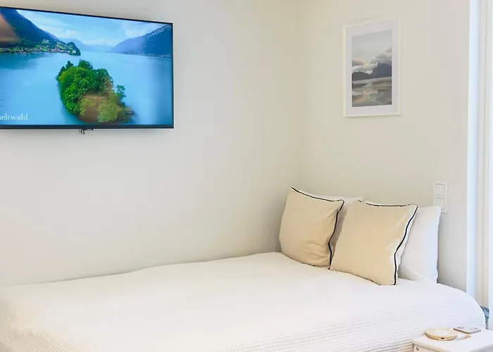 公寓 Brand New Surrounded By Forest